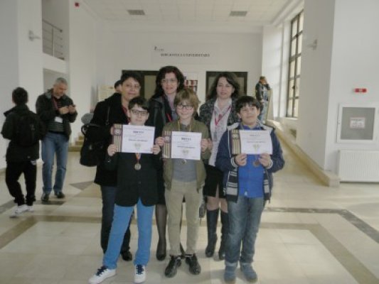 101 premii şi medalii, obţinute de elevii constănţeni la olimpiadele naţionale